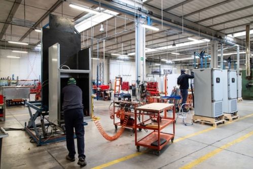 科學(xué)運(yùn)輸和存儲(chǔ),是保證疫苗順利接種的第一步,新冠疫苗的儲(chǔ)運(yùn)要求帶來巨大挑戰(zhàn)